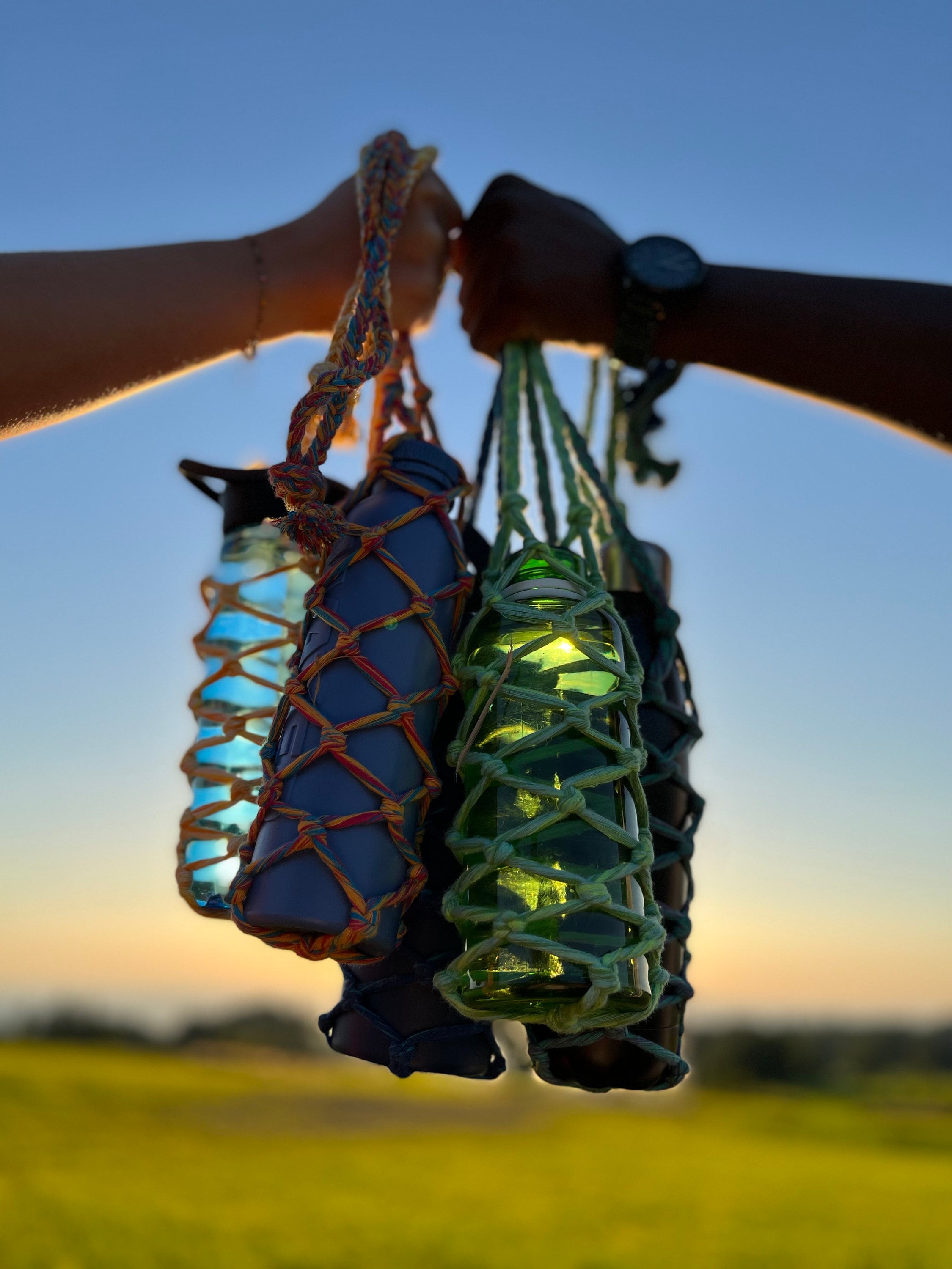 Sangle De Bouteille D'eau En Paracorde Avec Mousqueton - Porte-bouteille Pour Randonnée, Sport, Voyage - 35 Couleurs Au Choix