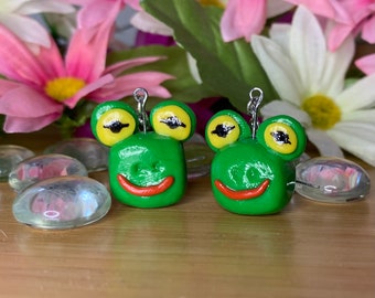 froggy earrings