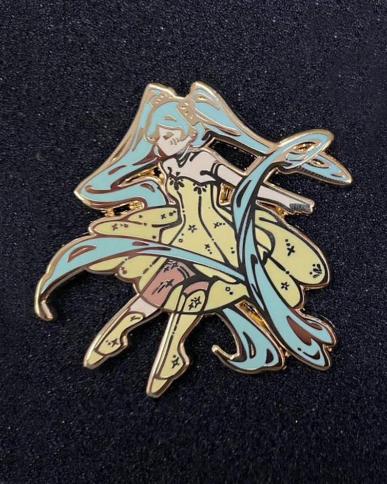 Hatsune Miku Figure Enamel Pin Symphony Strawberry Magical Mirai Symphony (B-grade)