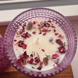 Lavender Haze Candle ~ lavender, orange, Sandalwood, frankincense scented ~ opal, aquamarine, moonstone, amethyst crystals and flowers