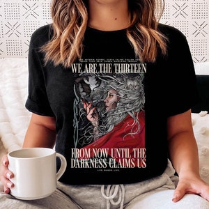 Throne of Glass T-Shirt, Manon Blackbeak Shirt, Official Sarah J Maas Merch, Birthday Gift for Book Lovers from Best Friends, Reading Tee