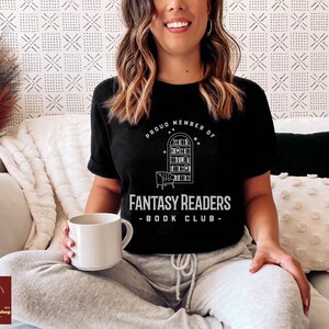 Lässkjorta, fantasyläsare bokklubb t-shirt, boklig födelsedagspresent till bokälskare från bästa vänner, bibliotekarie t-shirt till jul Black
