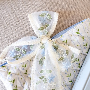 Large Book Sleeve with Lace Ribbon, Quilted Book Cover with Lace Bow, Christmas Gift for Book Lovers, Pink Floral Bow Tie Padded Bible Cover image 7