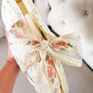 Large Book Sleeve with Lace Ribbon, Quilted Book Cover with Lace Bow, Christmas Gift for Book Lovers, Pink Floral Bow Tie Padded Bible Cover image 3