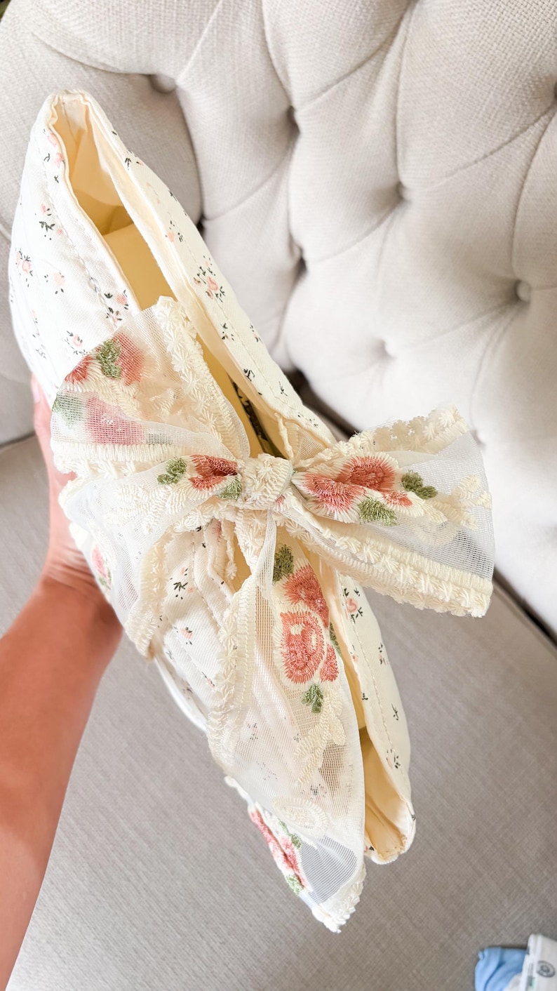 Large Book Sleeve with Lace Ribbon, Quilted Book Cover with Lace Bow, Christmas Gift for Book Lovers, Pink Floral Bow Tie Padded Bible Cover image 3