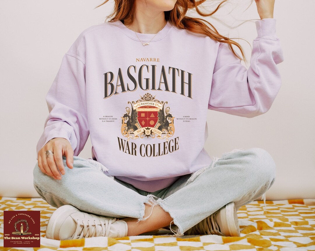 なとり college Logo Sweater il_1080xN.5313252600_1itw.jpg