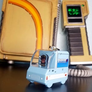 five nights at freddy&#39;s secret of the mimic arnold van keychain