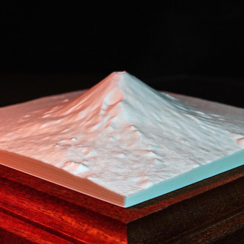 Mt Fuji (富士山) Display Model image 3