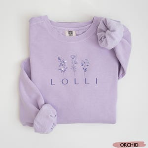 Lolli Sweatshirt Comfort Colors Lolli Gifts Christmas Gift for Lolli Lolli Est 2025 Mother&#39;s Day Gift for Lolli New Lolli Gift