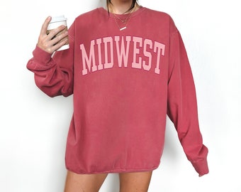 Comfort Colors Midwest Sweatshirt, Trendy Varsity Crewneck, Midwest Gifts, Midwest Girl, Preppy College Aesthetic, Oversized Aesthetic
