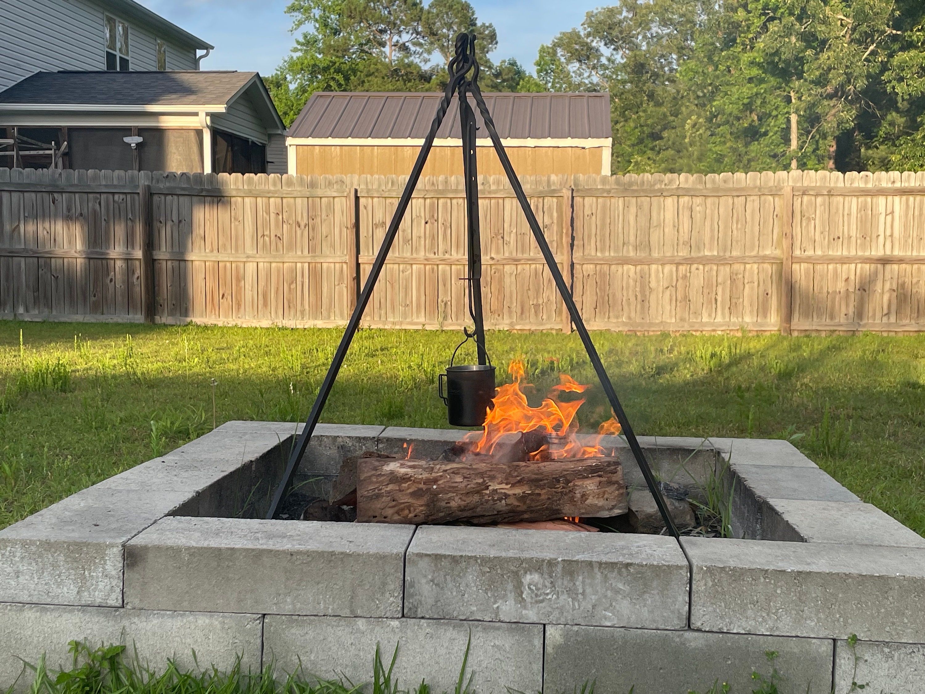 Heavy Duty Tripod Campfire Stand, Over a Wood Fire, Incls Chain