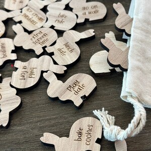 Fichas de tabla de recompensas Fichas de tareas para niños Fichas de buen comportamiento Fichas de cesta de Pascua Fichas de tarro de recompensa Fichas de Pascua Rellenos de huevos Pascua canjeable