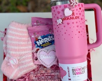Stanley Sweet Hearts PINK Blank oder personalisiertes Stanley Tumbler Set 30 oz oder 40 oz Optionen Valentinstag Geschenkbox Topper Charms Accessoire