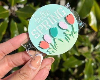 Gobelet Hello SpringPlaque nom de gobelet personnaliséTopper personnalisé pour gobelet, breloques printanières Tulipes, accessoire Stanley personnalisé