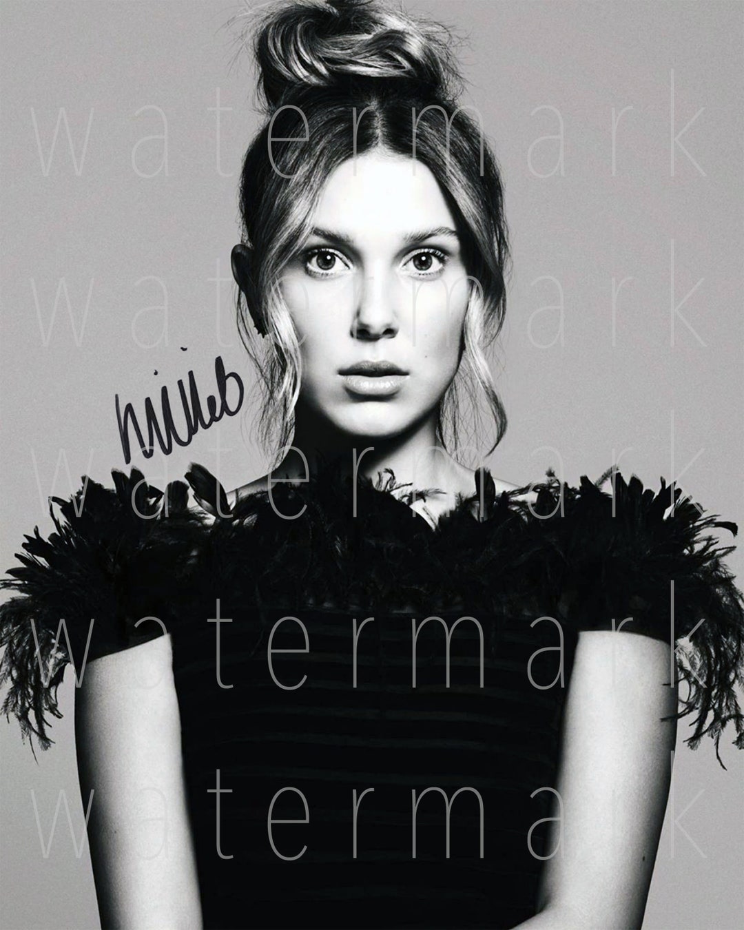 Millie Bobby Brown Sexy Hot Signed 8x10 Photo Autograph Photograph