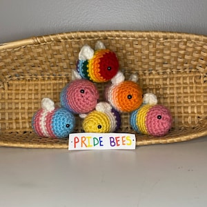 Amugrumi Pride Bees/ Crochet Small Pride Bees Plush