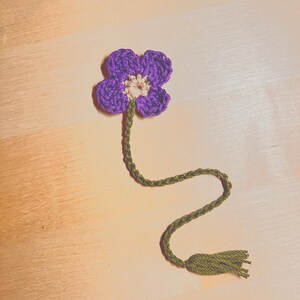 Crochet Flower Bookmark