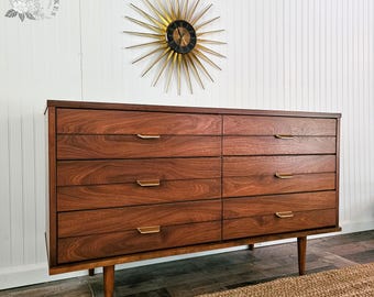 Restored Mid-century Modern walnut dresser