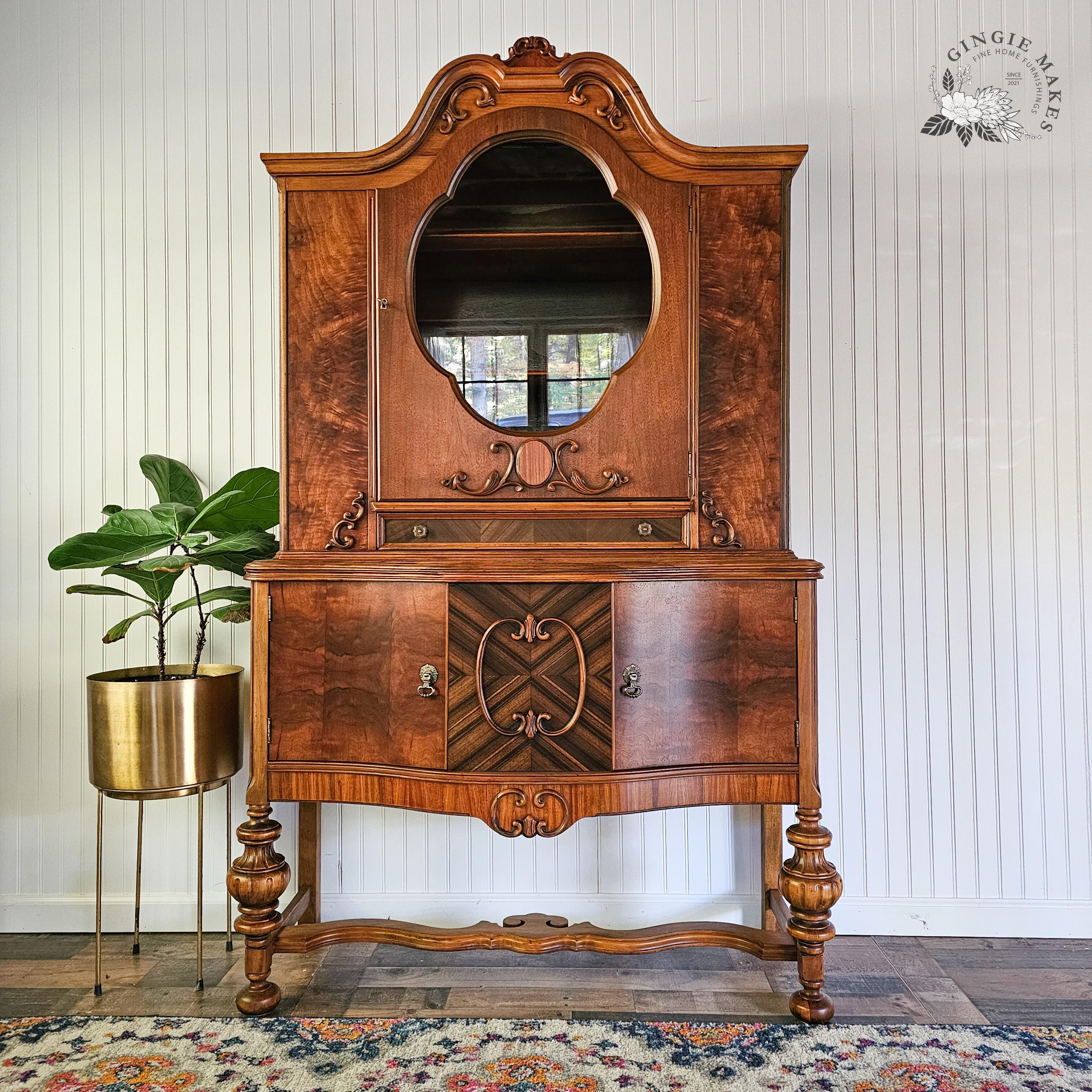 アンティーク　1934年中華民国 Antique 1930s China Cabinet – Hanover Cabinet Co – Read Full