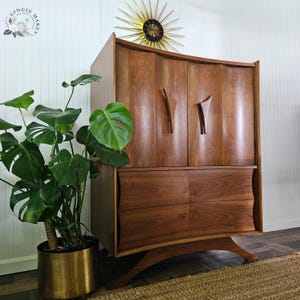 red lion dresser Red Lion Table Company Mid Century Modern Walnut Dresser