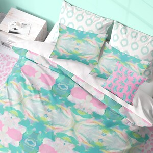 Linery Watercolor Leaves Reversible Quilt Set