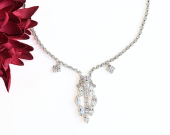 Vintage Rhinestone Art Deco Silvertone Pendant Necklace