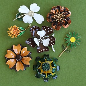 Vintage 60's Retro Colorful Flower Brooches Pins, Sold