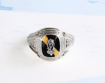 Vintage 1957 Silver "P" Initial Class Ring , Size 6 3/4