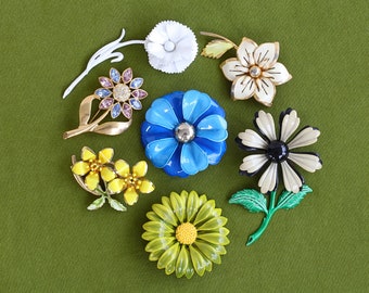 Vintage 60's Retro Colorful Flower Brooches Pins, Sold Individually