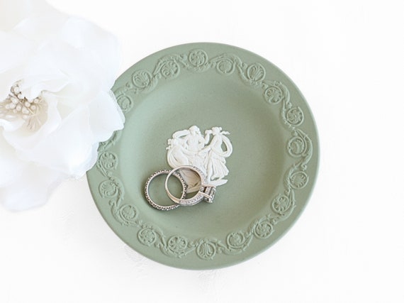 Vintage Green Wedgwood Jasperware Trinket Ring Di… - image 2