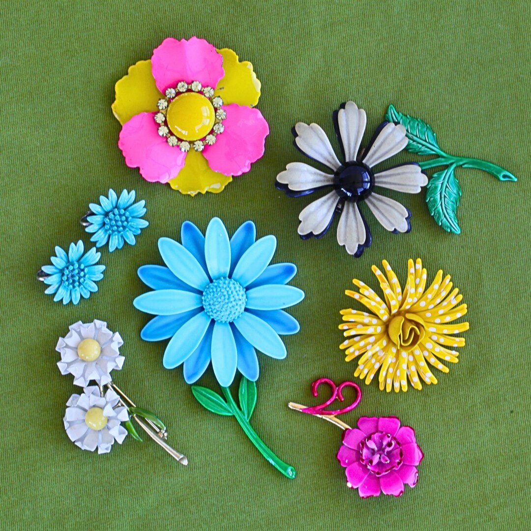 Boucles D'Oreilles Anciennes 1950/60 Plaqué Or Émail Fleur Pensées - Pendantes Dormeuses