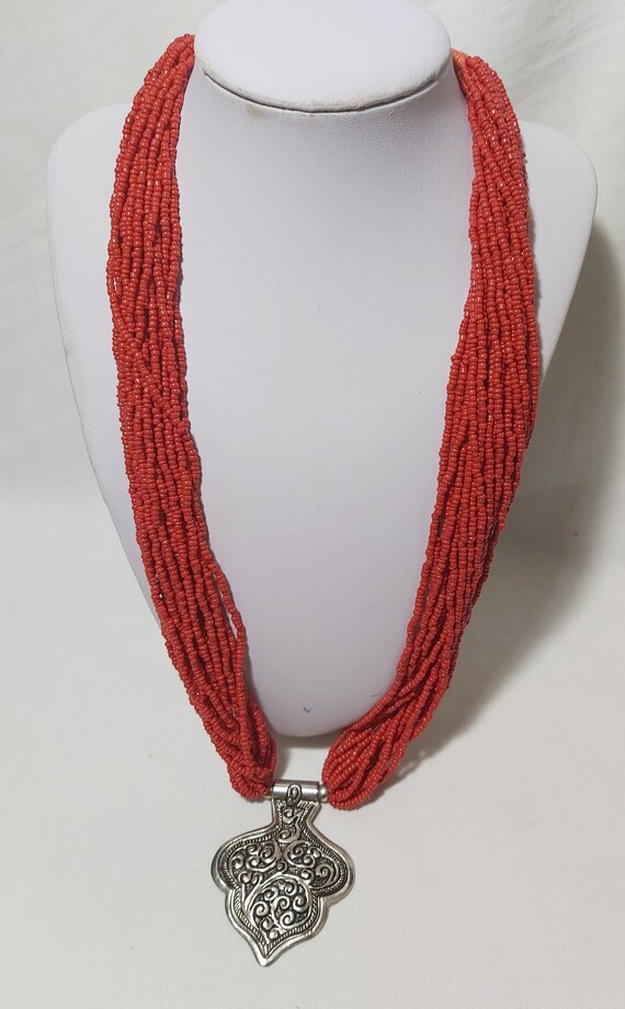 Collier VINTAGE 4 Rangs En Pierre Corail - Longueur 52cm - N°493 (Occasion)