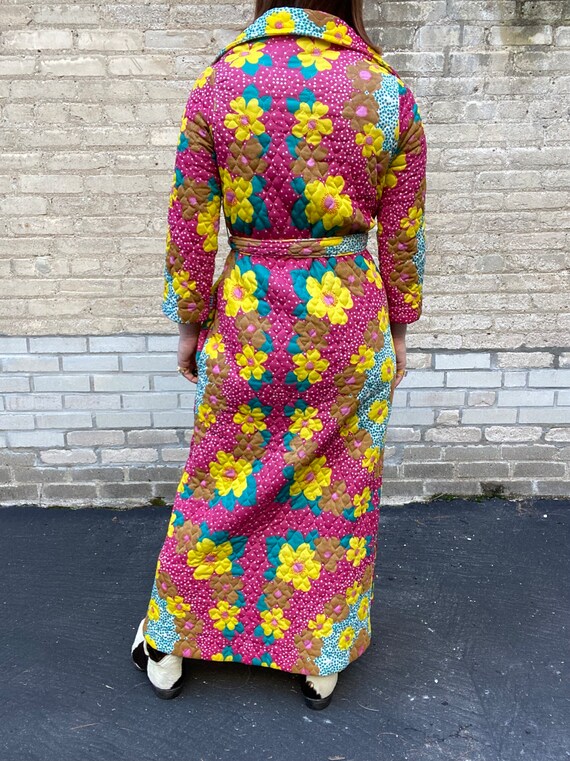 Floral 1960s/70s Vintage Quilted Maxi Robe - image 5