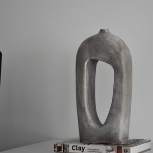 Void BW2, Ceramic Sculptural Vase, Minimalist Modern Ceramic Vase, Black Ceramic Vase, Decorative Vase image 1