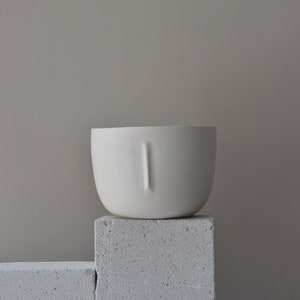 White Ceramic Planter // Ceramic Handmade Planter // Minimalist Pot // Simple and Modern Design // Bohemian Planter // Mothers Day Gift image 2