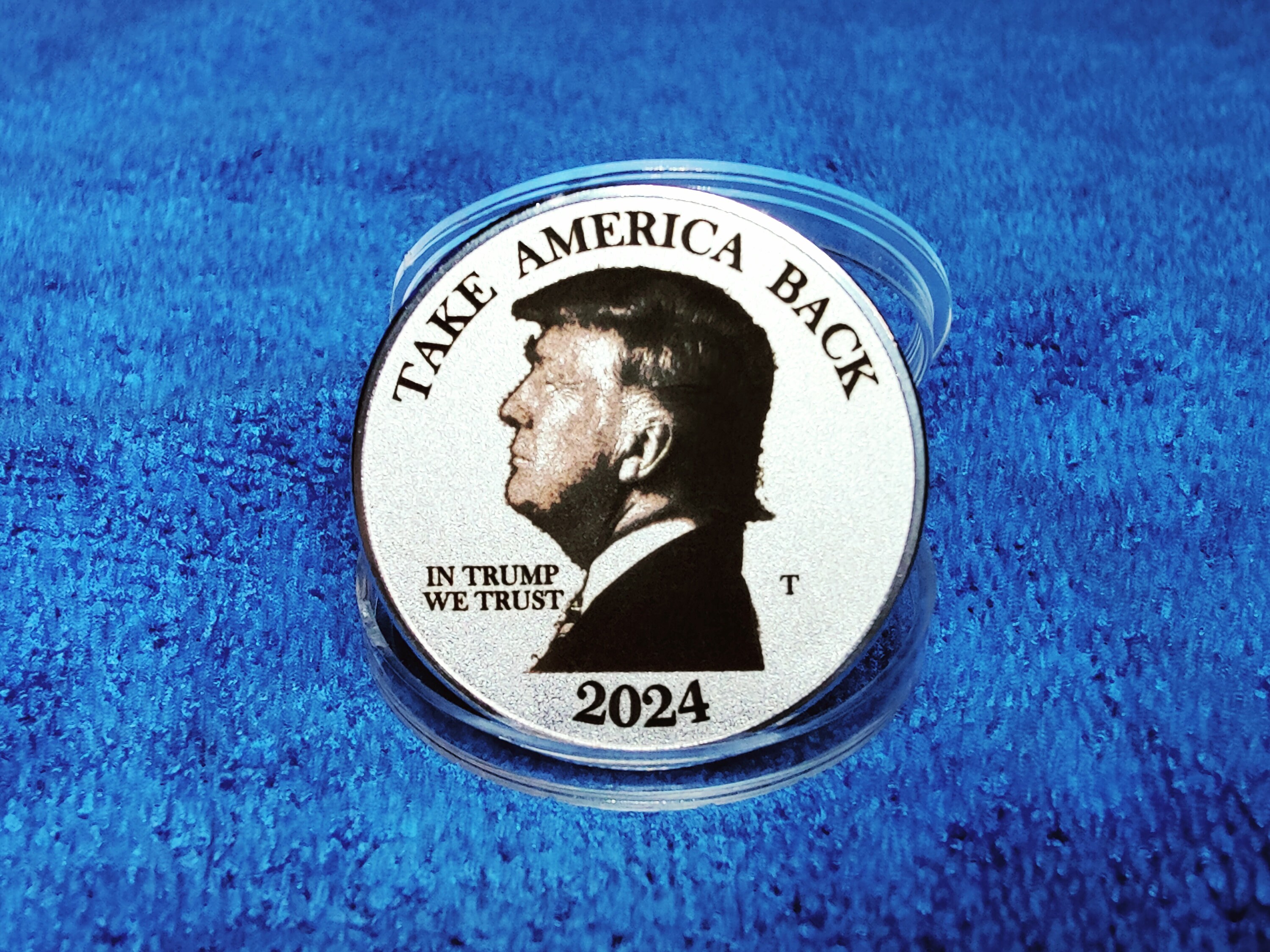 Donald Trump, Accents, Coin Set 2 Certificate Speeches Of Donald Trump Coin  Book President Us America