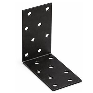 Puede incluir: Un soporte de ángulo recto negro con múltiples orificios circulares para tornillos. El soporte metálico tiene un acabado mate. El diseño es simple y funcional, adecuado para diversos proyectos de construcción y bricolaje.
