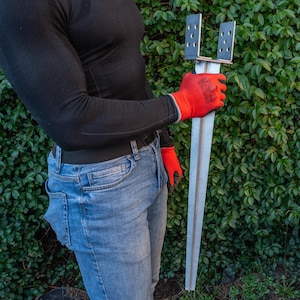 Heavy Duty Galvanised Adjustable Width Post Spike Support | Adjustable Fence Post Spike | Post Spike Bracket - up to 120mm wide