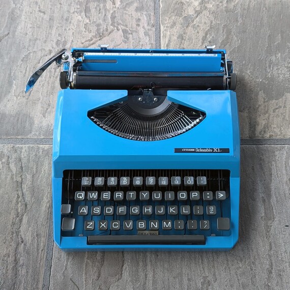 Citizen Columbia XL Typewriter W/ Case (made in Japan) - Etsy