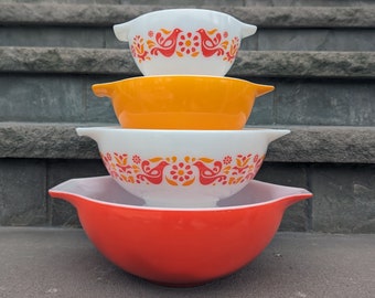 Pyrex Cinderella Friendship Mixing Bowls (Set of 4) VTG