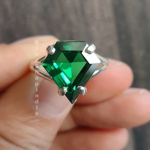 Diamond Cut Emerald Ring: 925 Sterling Silver Statement Jewelry