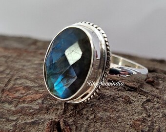 Labradorite Ring: Oval Faceted Gemstone, 925 Sterling Silver