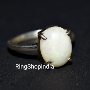 Opal Ring: Handgefertigt aus 925 Sterlingsilber, Ovaler Edelstein