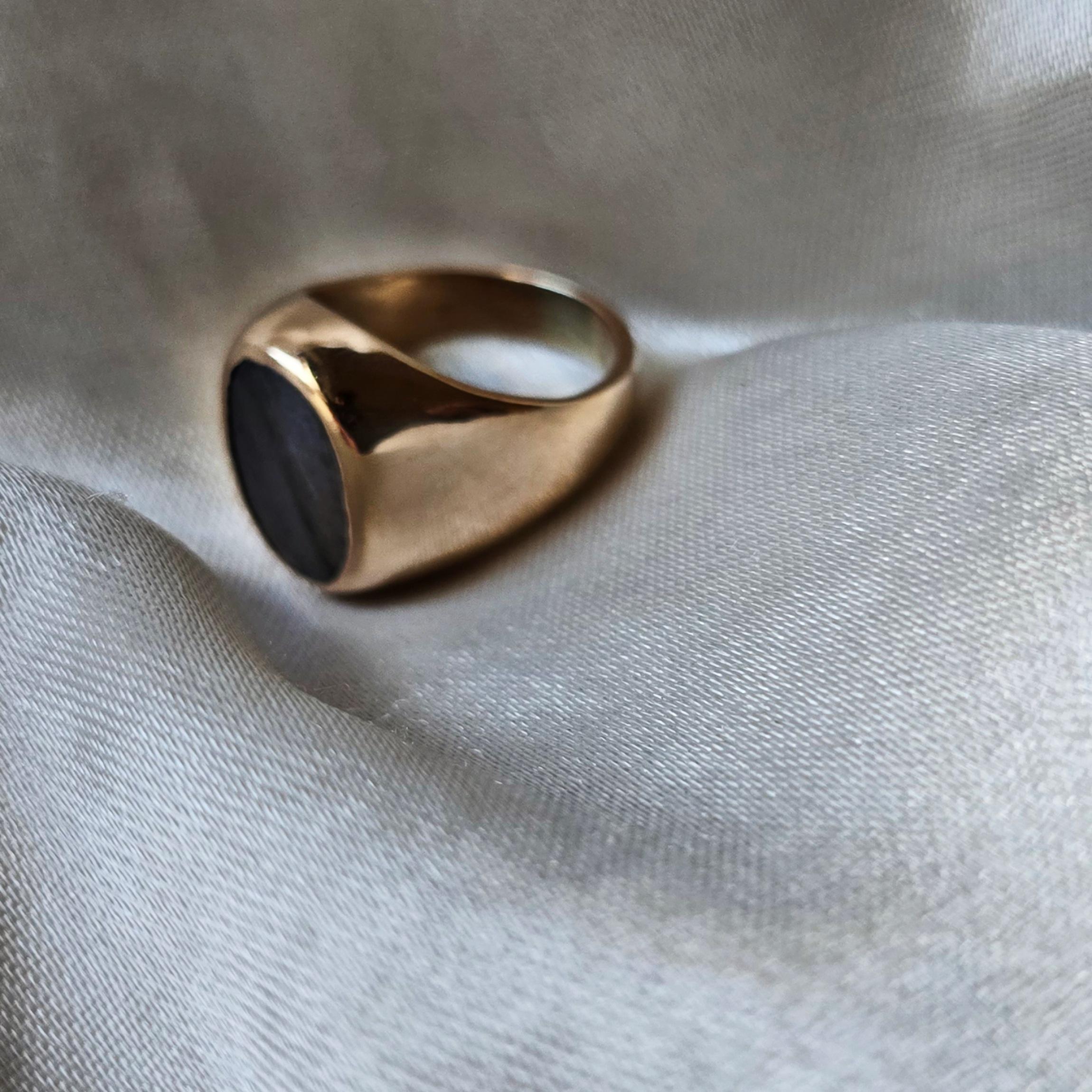 Handmade Labradorite Signet Ring: 925 Sterling Silver, Gray Blue 