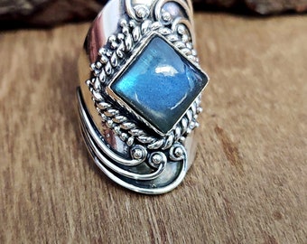 Handmade Square Labradorite Ring: 925 Sterling Silver Gemstone Jewelry