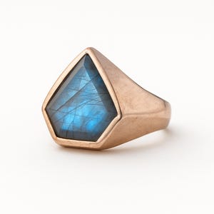 Sterling Silver Labradorite Signet Ring: Handmade Bohemian Jewelry