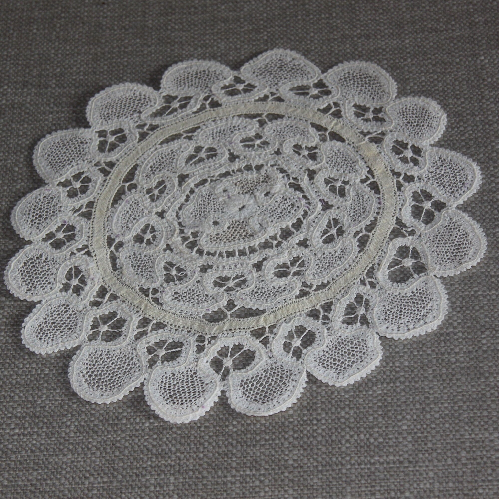Napperon Ancien Rond Dentelle Au Fuseau Fait Main