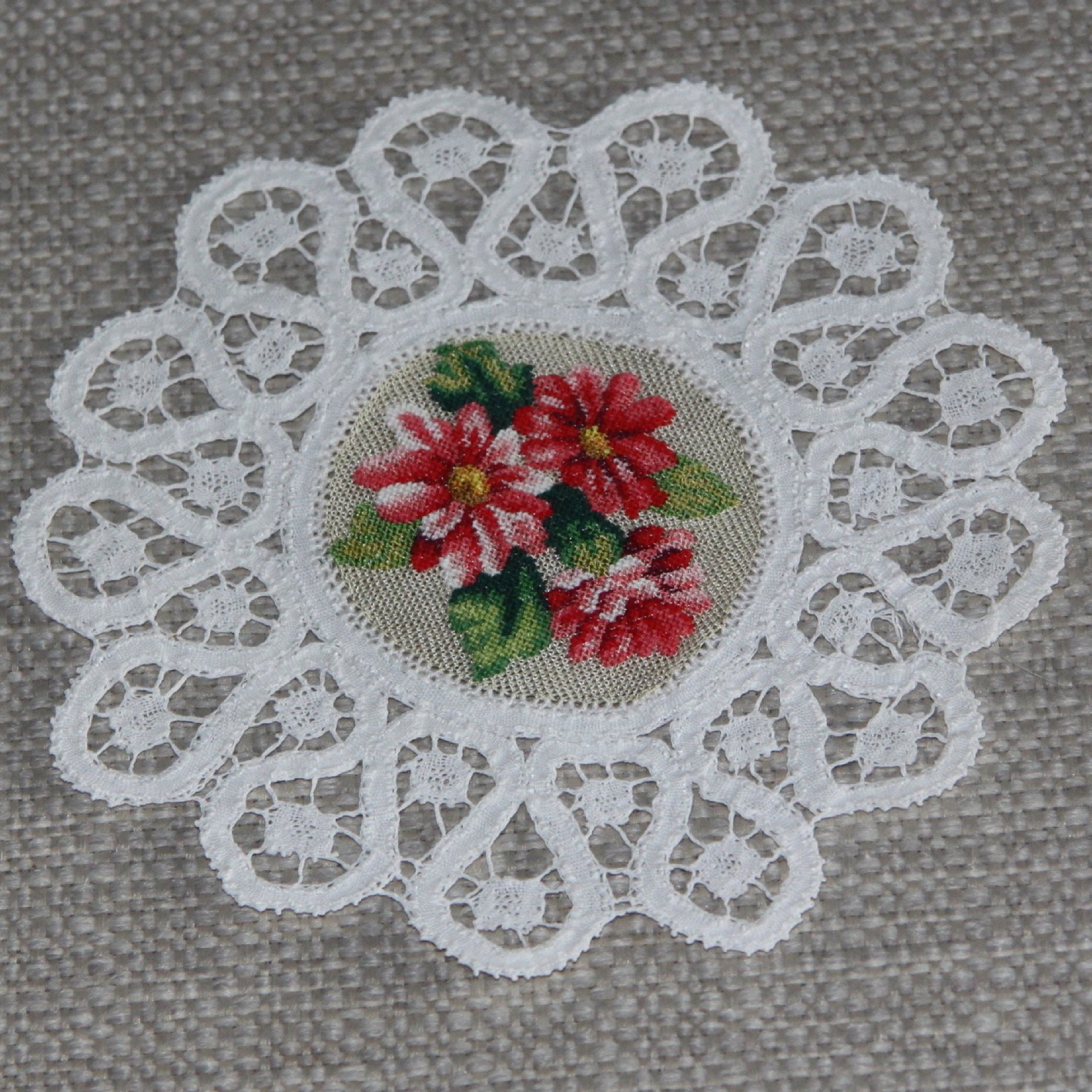 Napperon Ancien Rond en Coton et Dentelle Centre Au Petits Points, Applique Antique Fait Main