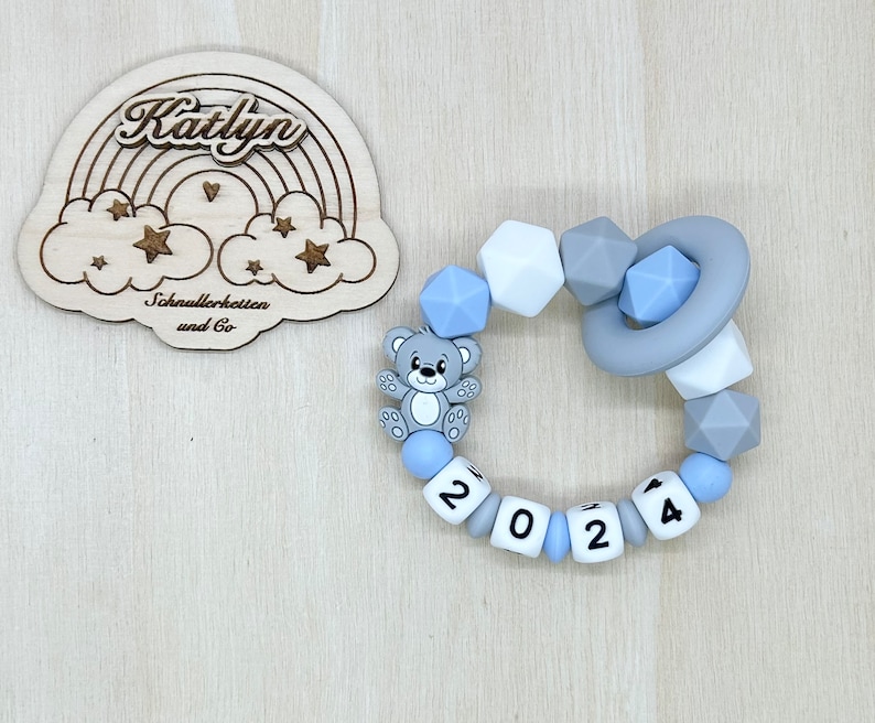 Babygeschenk Schnullerkette mit Name , kinderwagenkette, schlüsselanhänger und Greifling aus silikon perlen Bär Ring adaptor gratis Bild 3