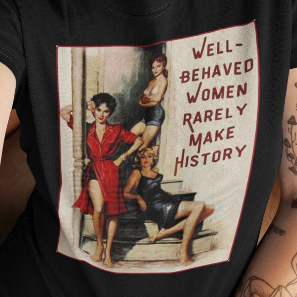 Sexy 1950's Pin-Up Girls Black T-Shirt Girl Power Tee Retro Pulp Fiction Book Cover Tshirt Vintage Romance Novel T Shirt Bad Girl Top